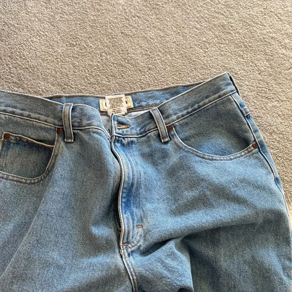 34 x 29 L.L. Bean men’s jeans in excellent shape 100% percent cotton classic fit